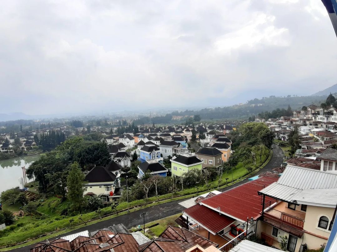 2 Kamar Private Pool & Billiard - Villa Puncak Ciloto ( KB - 09)