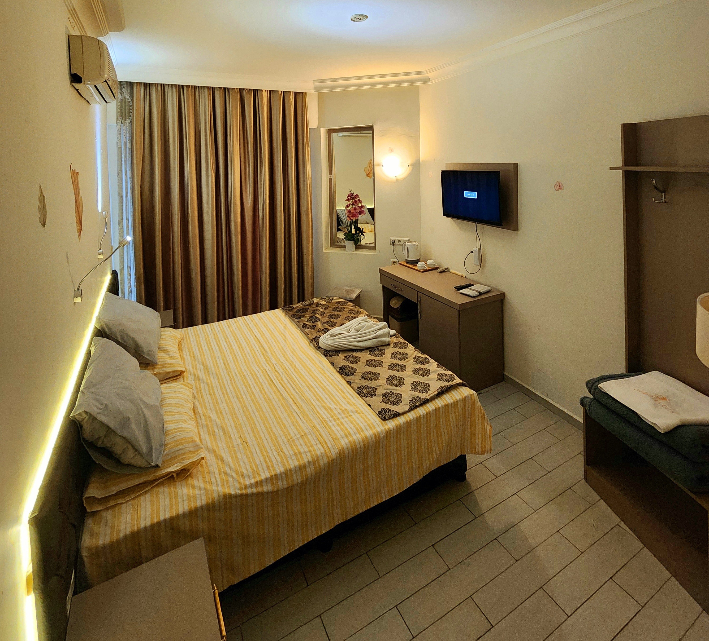 Deluxe room with Balcony