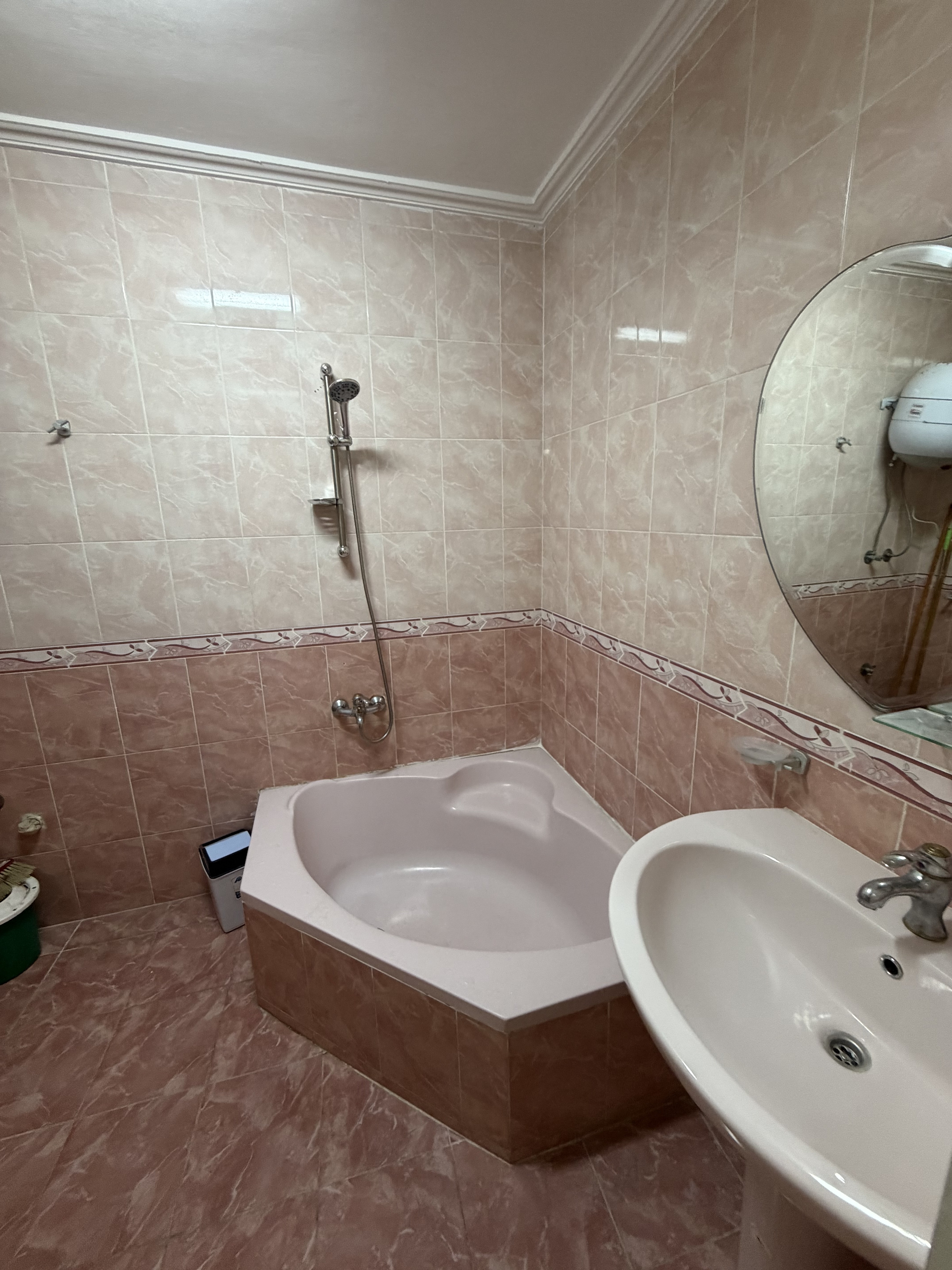 vipشقة بانوراما بيتش ( ثلاث غرف ) كود 1006 ميامي نادي السيارات