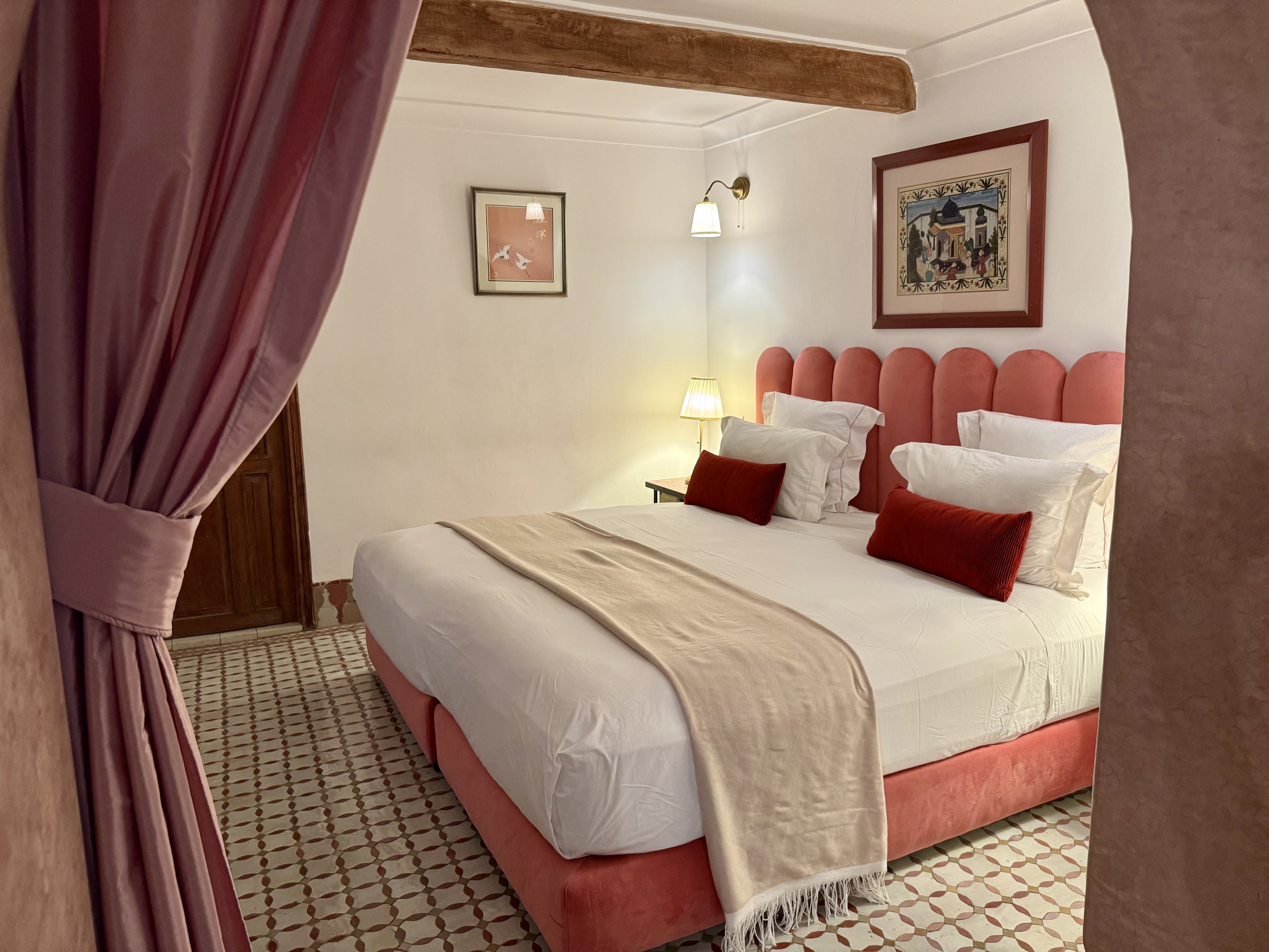 Suite Junior -  Warda (2 Lits Simples ou 1 Lit King-Size)