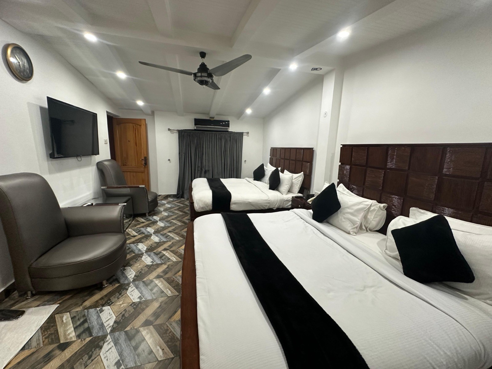 Superior Queen Room with Two Queen Beds
