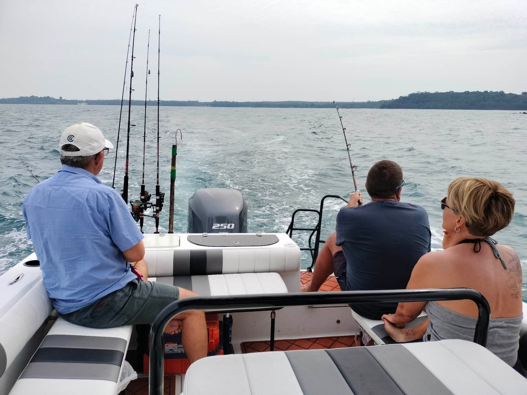 Service Boat fishing2