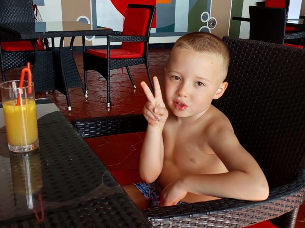 Restaurants and Bars4